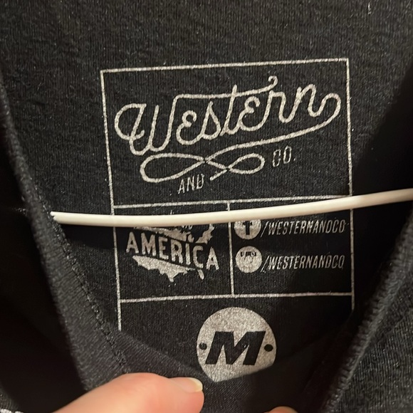 Black Sweetheart of the Rodeo t-shirt size M - Picture 2 of 2